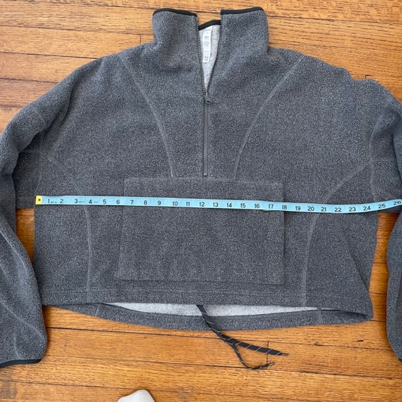 Alo Yoga Yin Yang Half-Zip Fleece Pullover - Picture 6 of 8